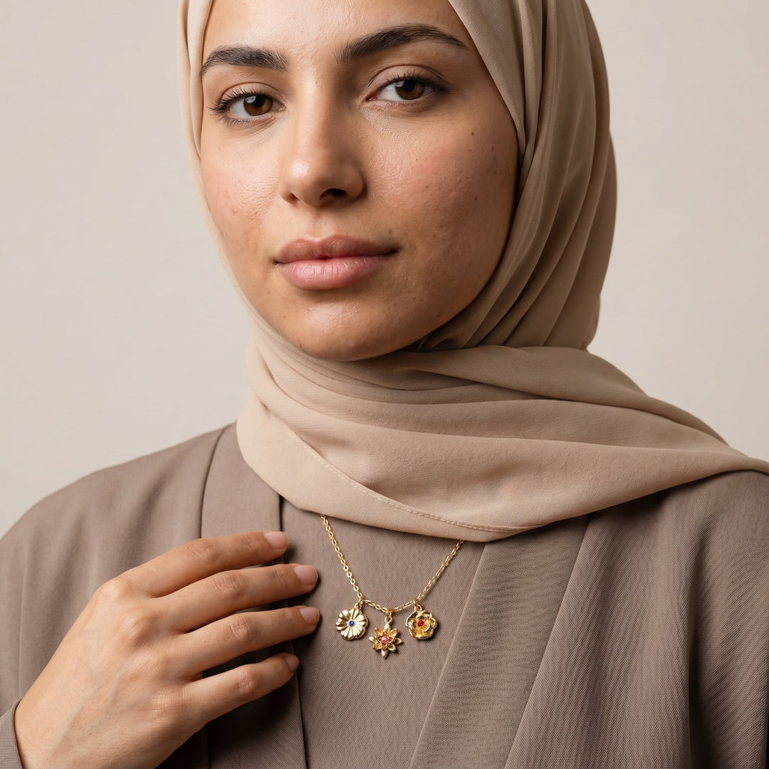 قلادة "بلوم أوف بيرث" (Bloom of Birth)