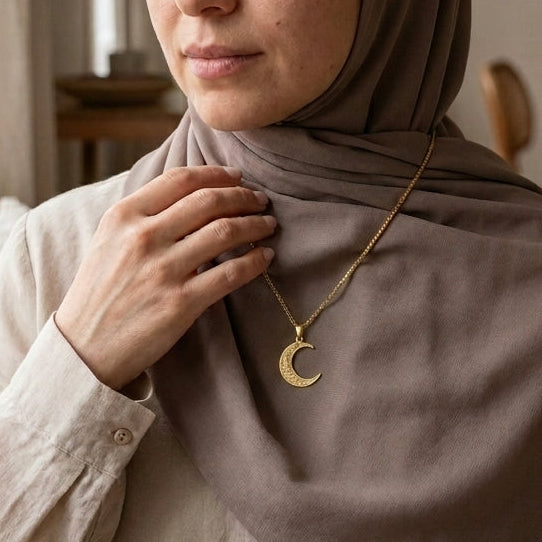 Collier croissant Qalbiya Celestia