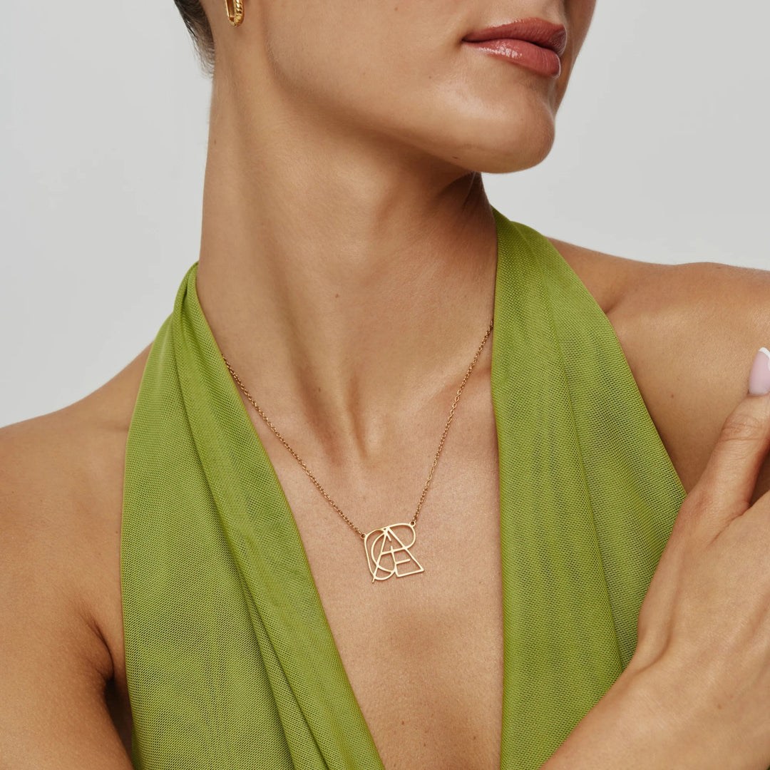Collier Monogramme Personnalisé – Élégance