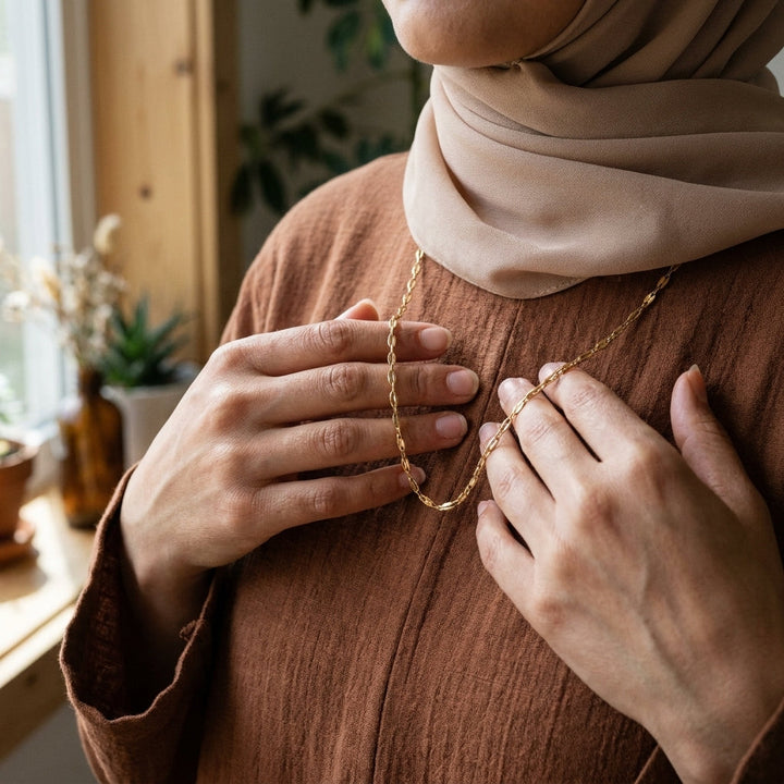 Qalbiya Yasmin Flow Necklace