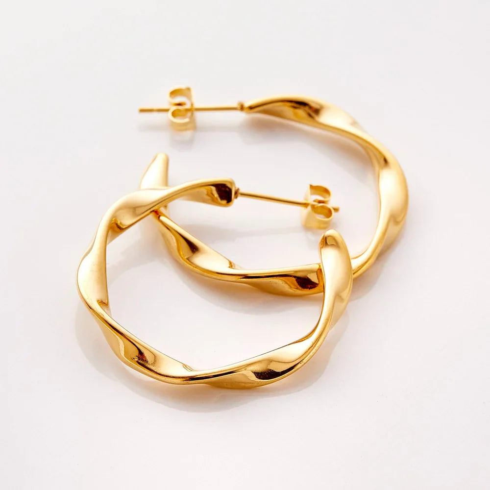 Qalbiya Hiba Hoop Earrings