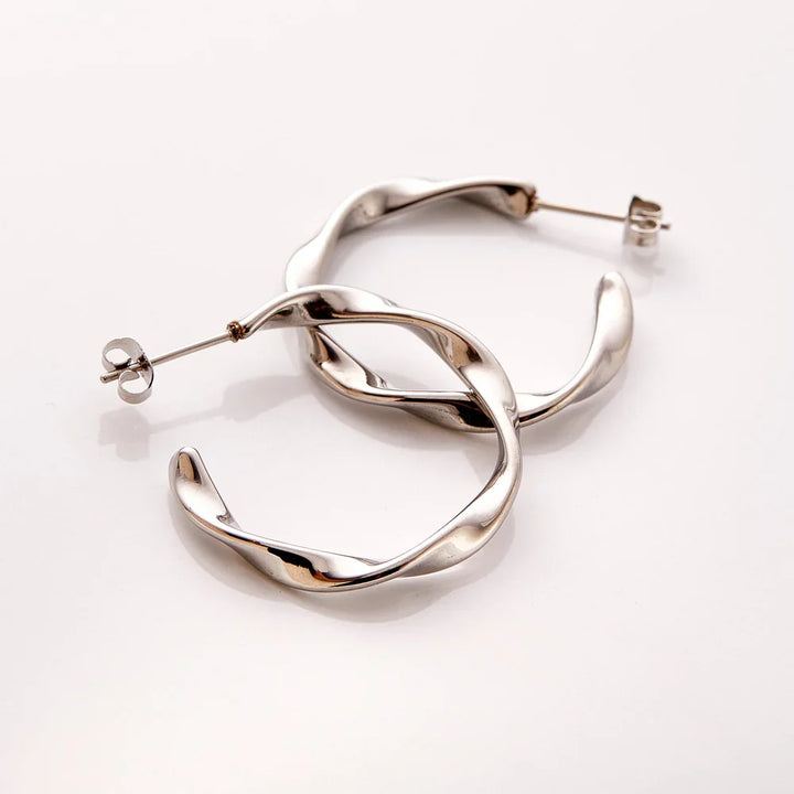 Qalbiya Hiba Hoop Earrings