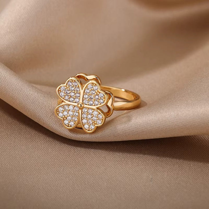 Qalbiya Aisha Clover Ring