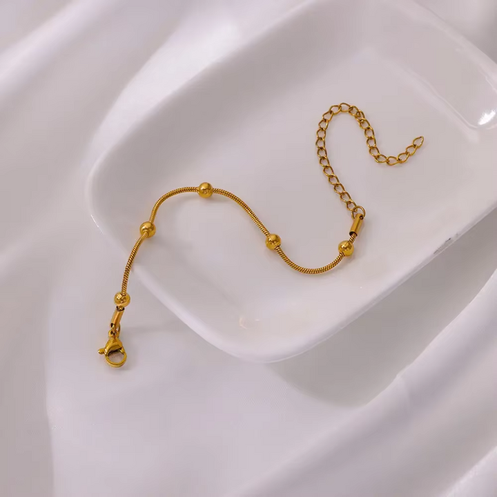 سوار قمر سكينة الذهبي