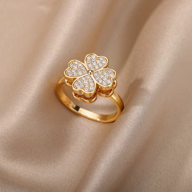 Qalbiya Aisha Clover Ring