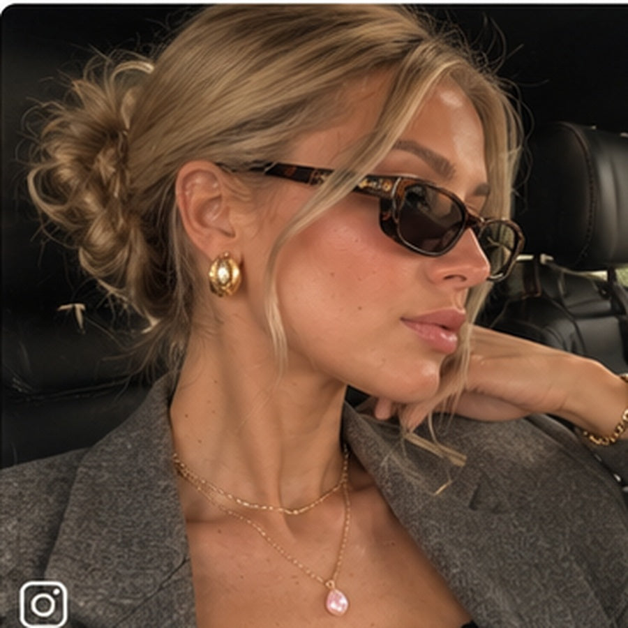 SORVÉLIE necklace lifestyle
